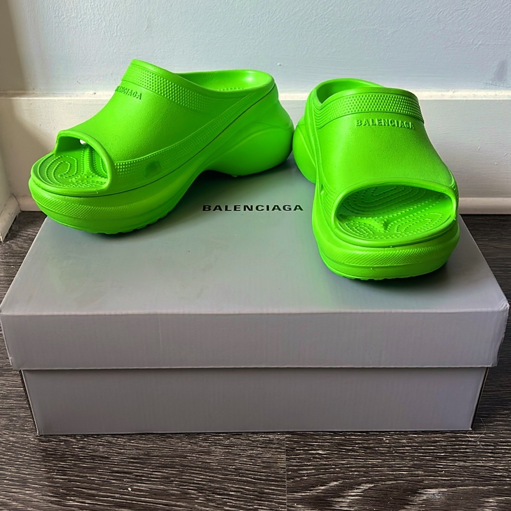 Balenciaga Brand New Pool Slide Crocs Gem